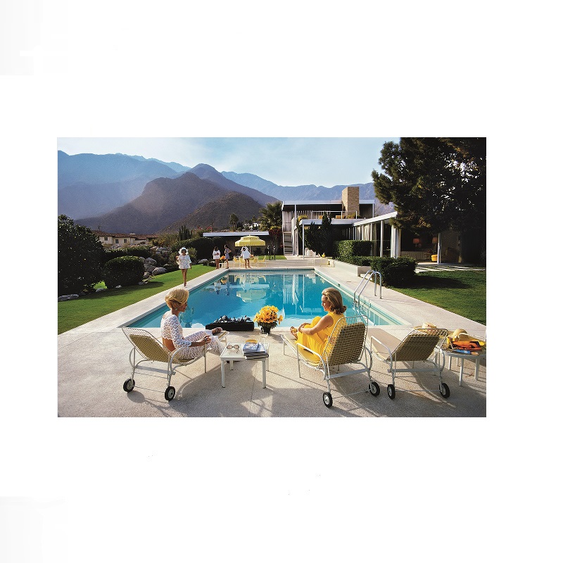 Retro Poolside Host Luxe leven - Luxury Lifestyle Pictures recensie en prijs
